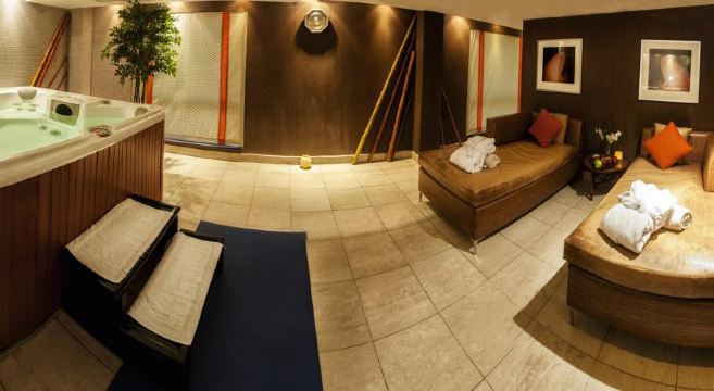 Radisson Blu Hotel, Cairo Heliopolis Hotel Overview