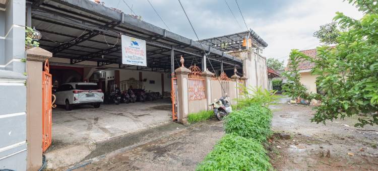 RedDoorz Syariah Near Alun Alun Sumedang图片