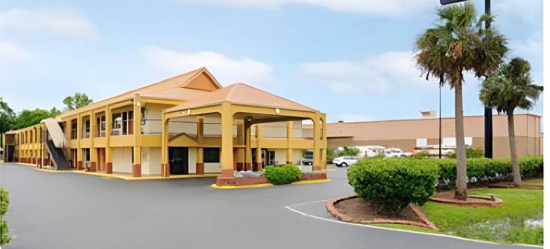 门罗戴斯酒店(Days Inn by Wyndham Monroe)(Days Inn by Wyndham Monroe La)图片