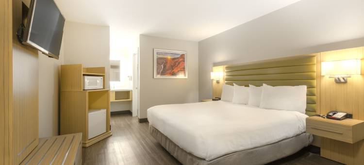 格林豪泰费拉格尔斯塔夫酒店(GreenTree Inn Flagstaff)图片