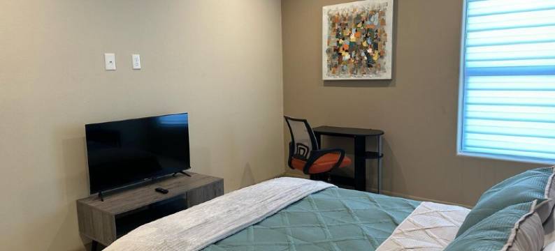 Cozy 3-bedroom townhome, best location in North Laredo. Sleeps 6-8.图片