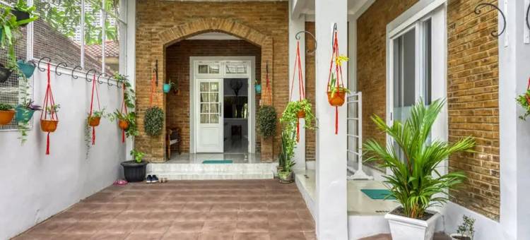 红多兹酒店-近信德库苏玛教育园2号(RedDoorz Near Sindu Kusuma Edupark 2)图片