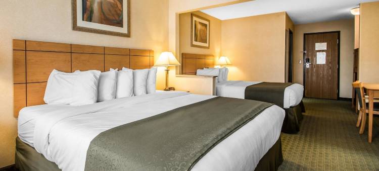 20 号高速公路迪比克凯艺酒店(Quality Inn Dubuque on Hwy 20)图片