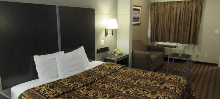 公路 290 西北高速公路卡默洛套房旅店(Camelot Inn & Suites Highway 290 NW Freeway)图片