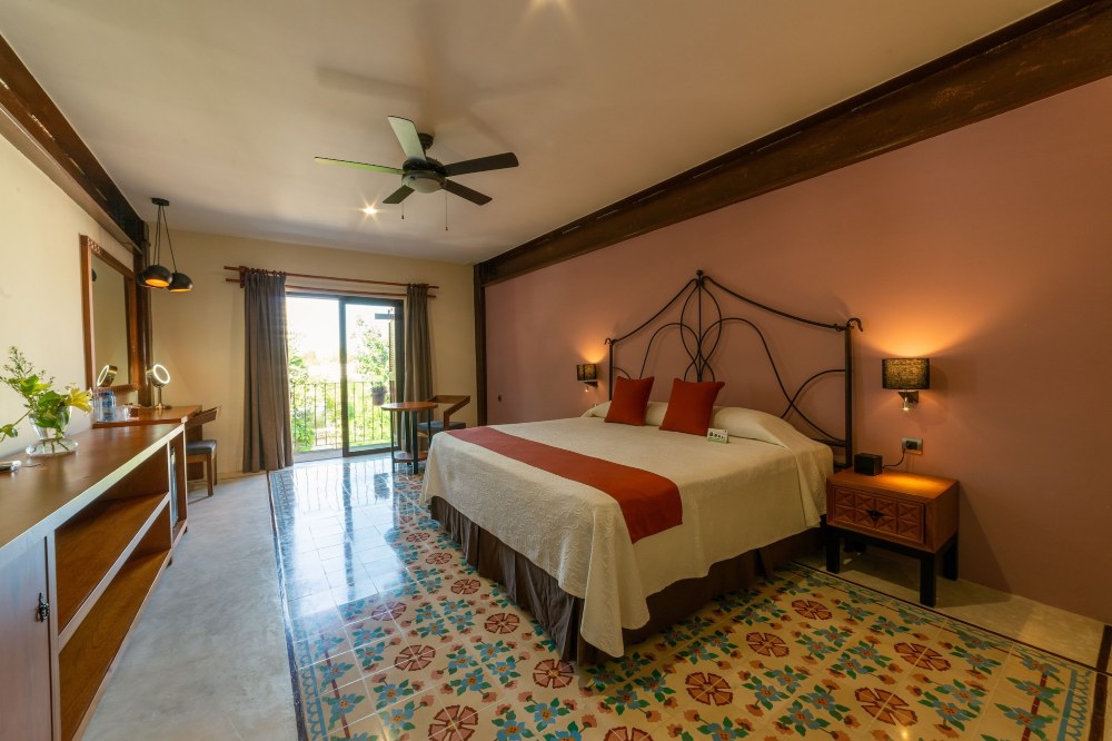 Hotel Meson del MarquesOver view