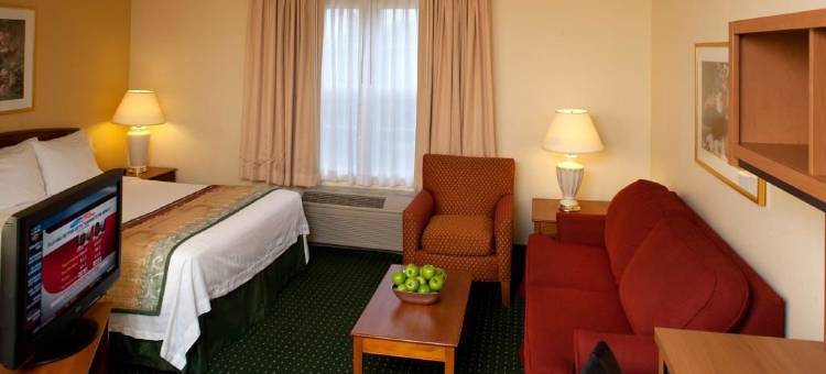 米德堡国家商业园万豪TownePlace Suites酒店(TownePlace Suites Fort Meade National Business Park)图片