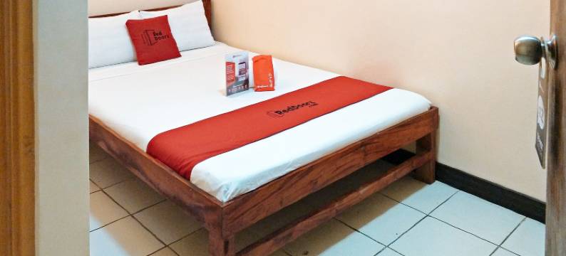 红多兹酒店-近巴克莱大道麦特罗超市(RedDoorz near Baclay Drive Super Metro)图片