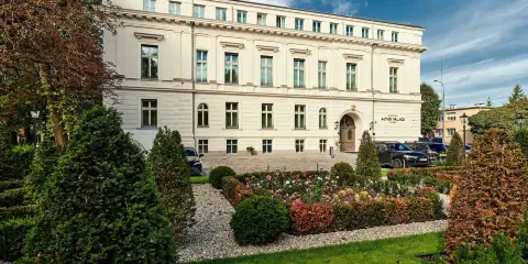 Hotel Altus Palace - Destigo Hotels