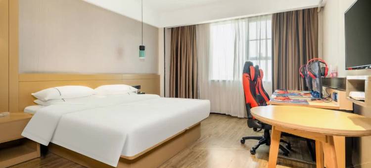 ETAnt·锦电竞酒店(百色市高铁站城东客运中心店)图片