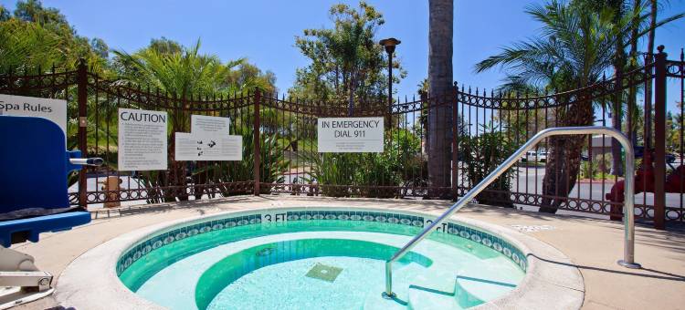 智选假日套房酒店圣地亚哥埃斯孔迪多(Holiday Inn Express & Suites San Diego-Escondido)图片