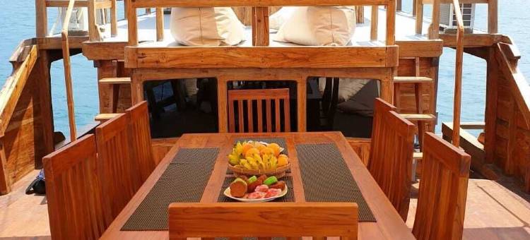 科莫多游轮酒店(Komodo Cruise Boat)图片
