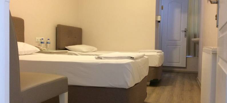 布尔汉尼耶梅尔克兹酒店(Burhaniye Merkez Otel)图片