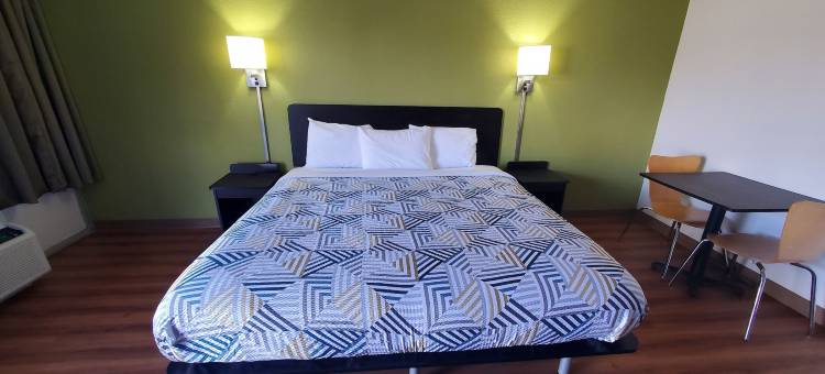 奇豪威骑士旅馆(Motel 6 Chilhowie, VA - I-81)图片