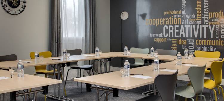 北里永克莱蒙费朗宜必思酒店(Ibis Clermont Ferrand Nord Riom)图片