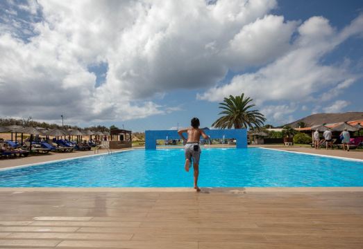 Vila Baleira Porto Santo Hotel Overview