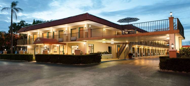 克利尔沃特/中央温德姆戴斯酒店(Days Inn by Wyndham Clearwater/Gulf to Bay)图片