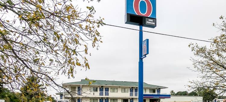 简斯维尔6号汽车旅馆(Motel 6 Janesville, WI)图片
