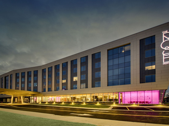 芝加哥玫瑰酒店，希尔顿启缤精选