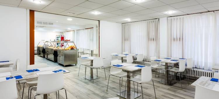 托雷登巴拉雀客旅馆酒店(Checkin Torredembarra)图片