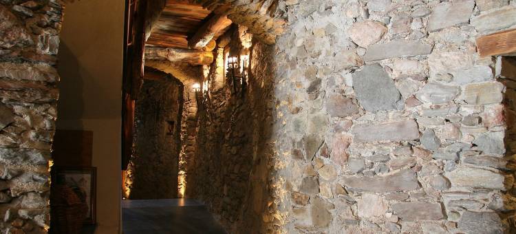 蒂拉诺城堡旅馆(Ostello del Castello Tirano)图片