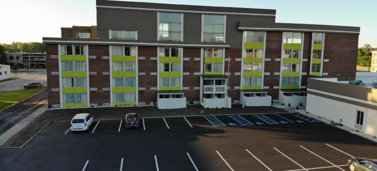 大大急流城市中心呗盟套房酒店(Baymont by Wyndham Grand Rapids Near Downtown)图片