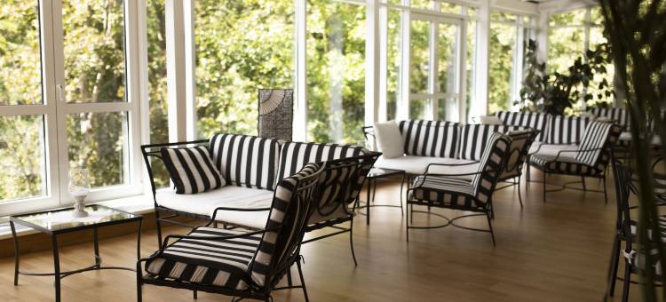 维斯特贝尔格城堡别墅酒店(Schlosshotel Villa Westerberge)图片