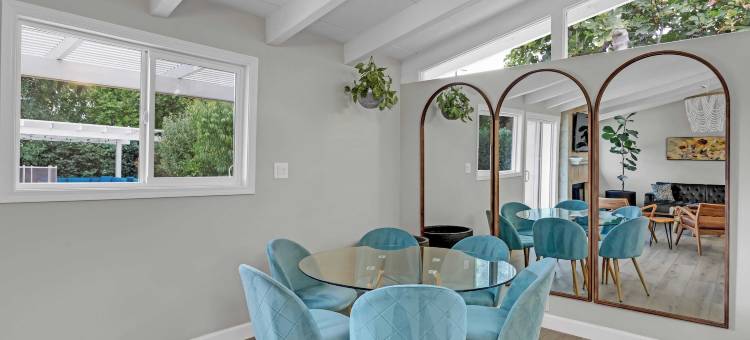 Avantstay西谷大院带泳池！(West Valley by Avantstay Large Yard w/ Pool!)图片