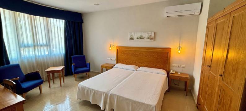 巴伊亚皮诺索公寓式酒店(Aparthotel Bahia Pinosol)图片