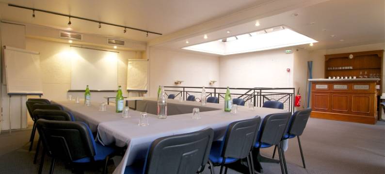 苏利酒店(Hotel Sully)图片