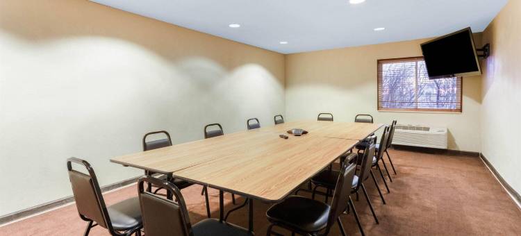 法兰克福拉昆塔温德姆套房酒店(La Quinta Inn & Suites by Wyndham Frankfort)图片