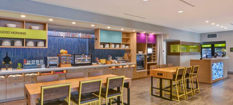 那不勒斯I-75松岭路希尔顿惠庭套房酒店(Home2 Suites by Hilton Naples I-75 Pine Ridge Road)图片