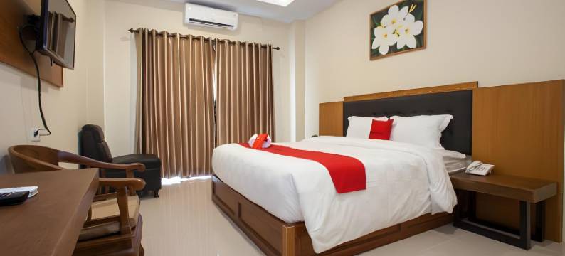 加兰丁香玛琅红多兹高级酒店(RedDoorz Premium @ Jalan Cengkeh Malang)图片