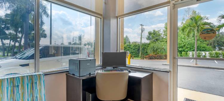 布雷登顿北I-75凯艺酒店(Quality Inn Bradenton North I-75)图片