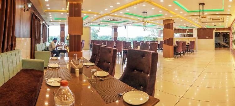 拉特内斯瓦尔酒店(Hotel Ratneswar)图片