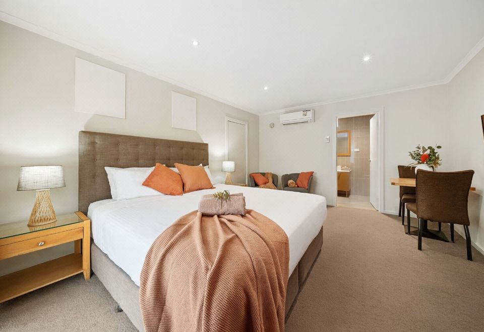 New Crossing Place MotelHotel Overview