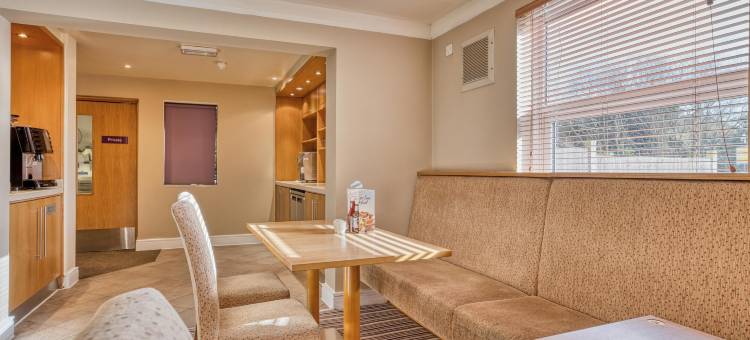 普林米尔伯明翰大巴尔M6J7酒店(Premier Inn Birmingham (Great Barr/M6 J7))图片
