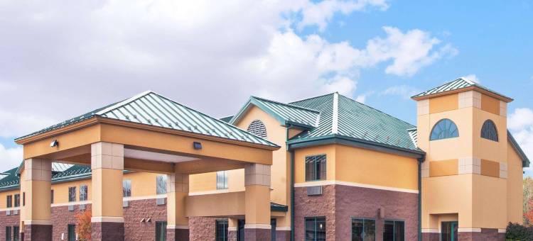 品质酒店布鲁尔顿 - 锡拉丘兹奥奈达湖地区(Quality Inn Brewerton - Syracuse Oneida Lake Area)图片