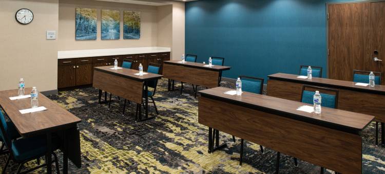 阿德里安欢朋套房酒店(Hampton Inn & Suites Adrian)图片