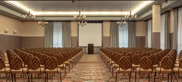 希尔顿安泊酒店-萨凡纳(Embassy Suites by Hilton Savannah Historic District)图片
