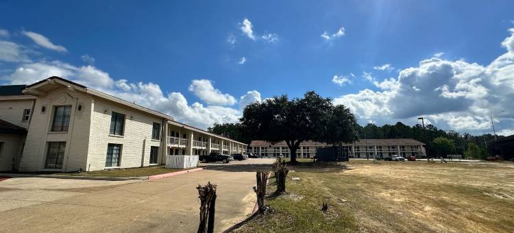 温德姆大学附近的纳科多奇斯速8酒店(Super 8 by Wyndham Nacogdoches Near University)图片