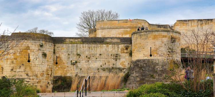 宜必思卡昂厄洛维勒萨瓦里酒店(Ibis Caen Porte d'Angleterre)图片