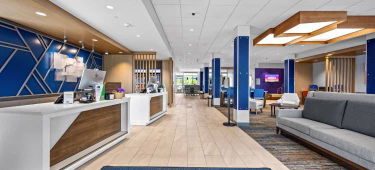 Holiday Inn Express & Suites Marinette图片