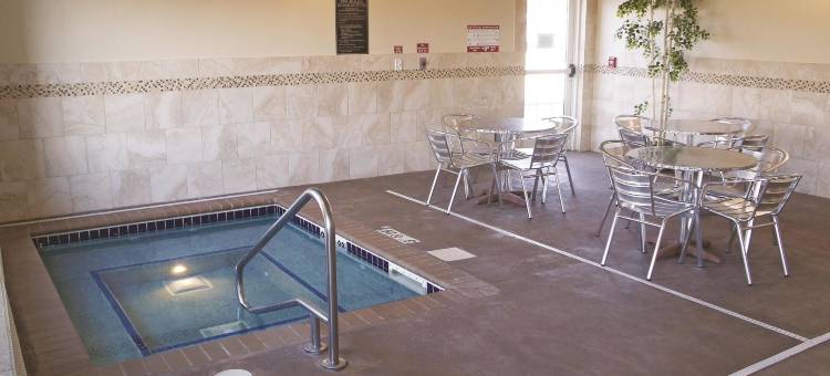 迪金森拉昆塔温德姆套房酒店(La Quinta Inn & Suites by Wyndham Dickinson)图片