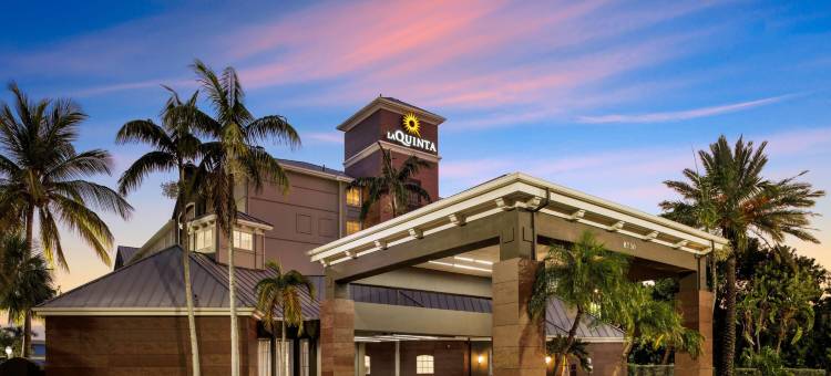 迈阿密机场西拉昆塔温德姆套房酒店(La Quinta Inn & Suites by Wyndham Miami Airport West)图片
