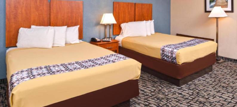 康涅狄格普特南 6 号汽车旅馆(Motel 6 Putnam, CT)图片