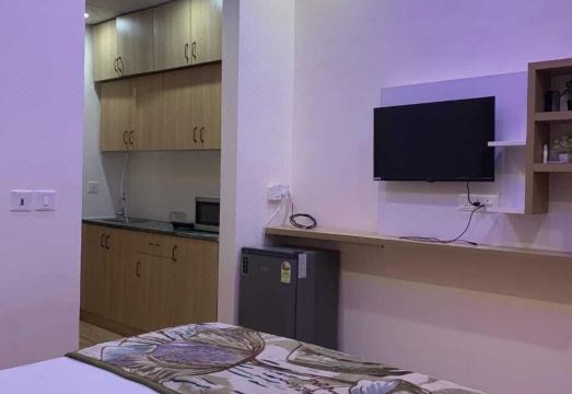 High sky in Hotel Overview