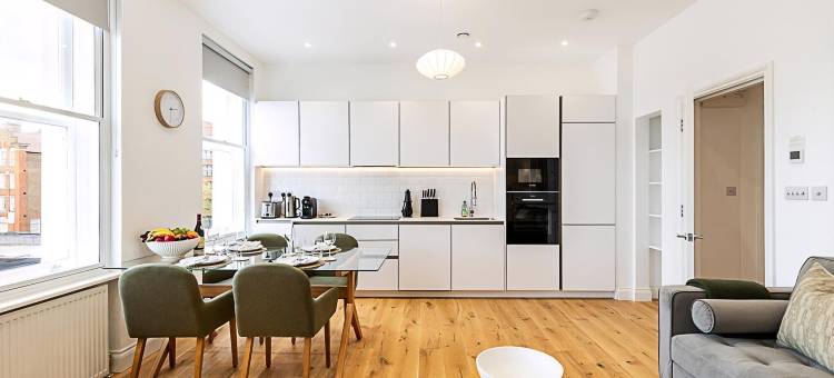 切尔西别致度假屋：明亮空间和阳台幸福(Chic Chelsea Retreat: Bright Space & Balcony Bliss)图片
