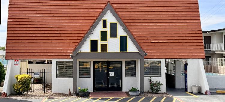 温德姆速8酒店-阿尔伯克基市中心(Super 8 by Wyndham Albuquerque Downtown)图片