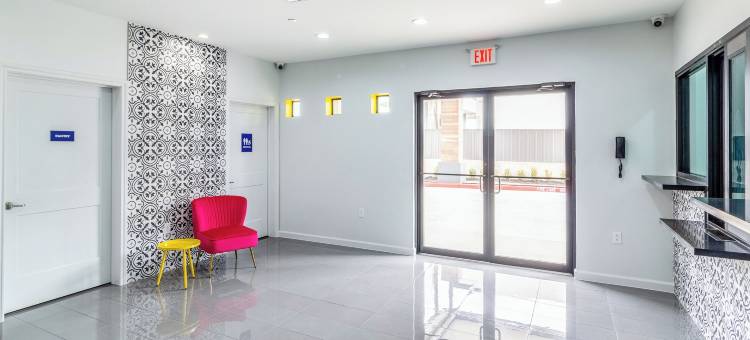金伍德IAH机场美洲佳值套房酒店(Americas Best Value Inn & Suites Kingwood IAH Airport)图片