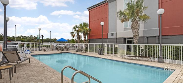 湖郡贝斯特韦斯特优质套房酒店(Best Western Plus Chain of Lakes Inn  Suites)图片